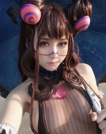 侍卫们伺候王妃np