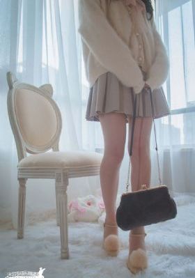 精品三级av