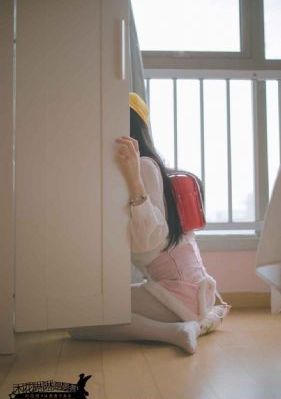 年轻的邻居3在线观看