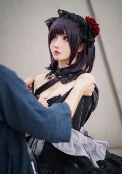 艾曼妞