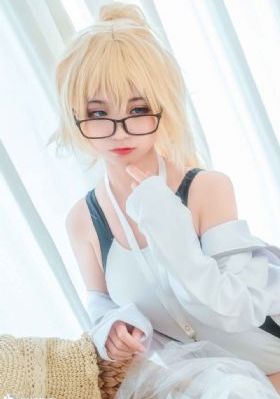 和三个婕子做受hd