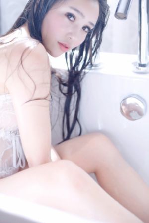 年轻的女邻居hd免费观看