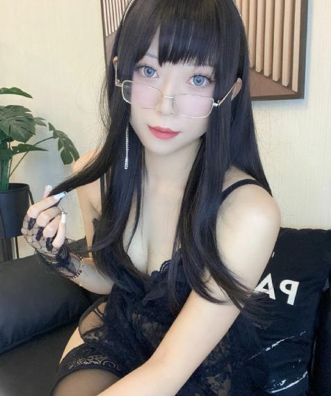 美丽的小蜜蜂4娃娃脸