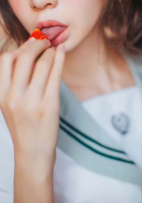 年轻善良的妻子